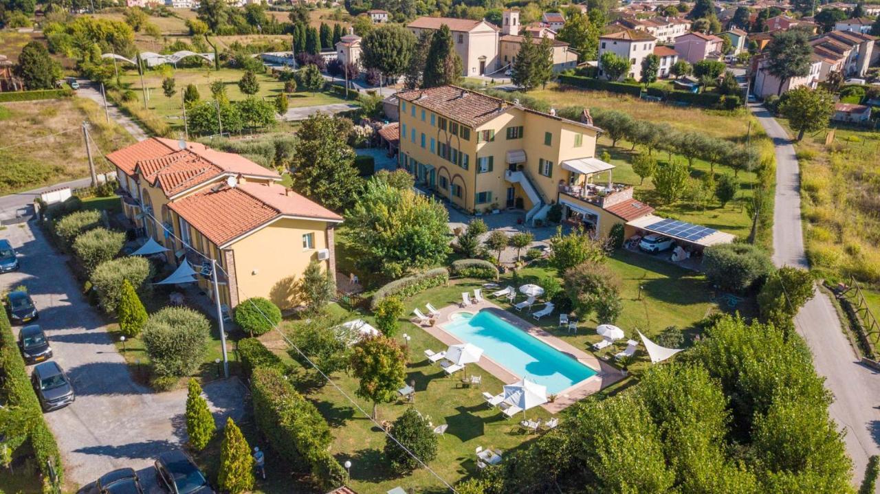 Villa Gabriella Apartments Lucca Exterior foto